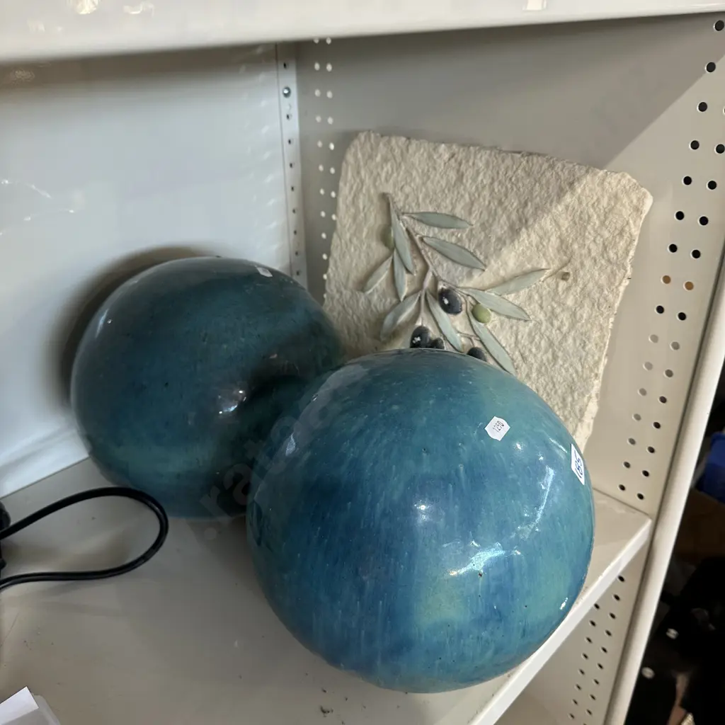 Pair garden balls and wall plaque. Image 1++