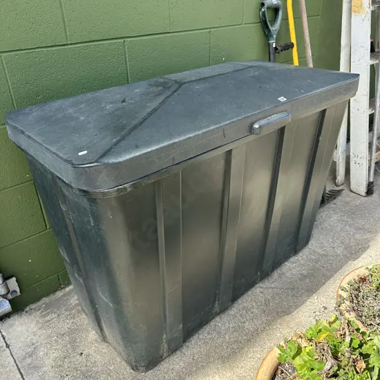 Recycling bin.