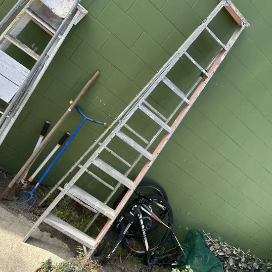 Tall ladder 2560mm.