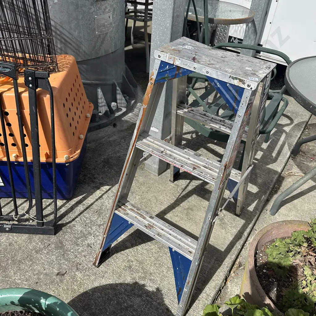 Bailey Gemini 3 step ladder 90cm Image 1++