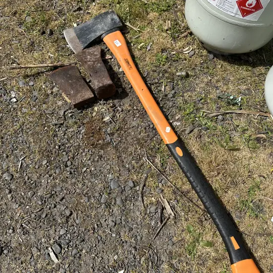 Axe and heads.