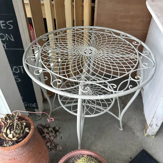 metal garden table