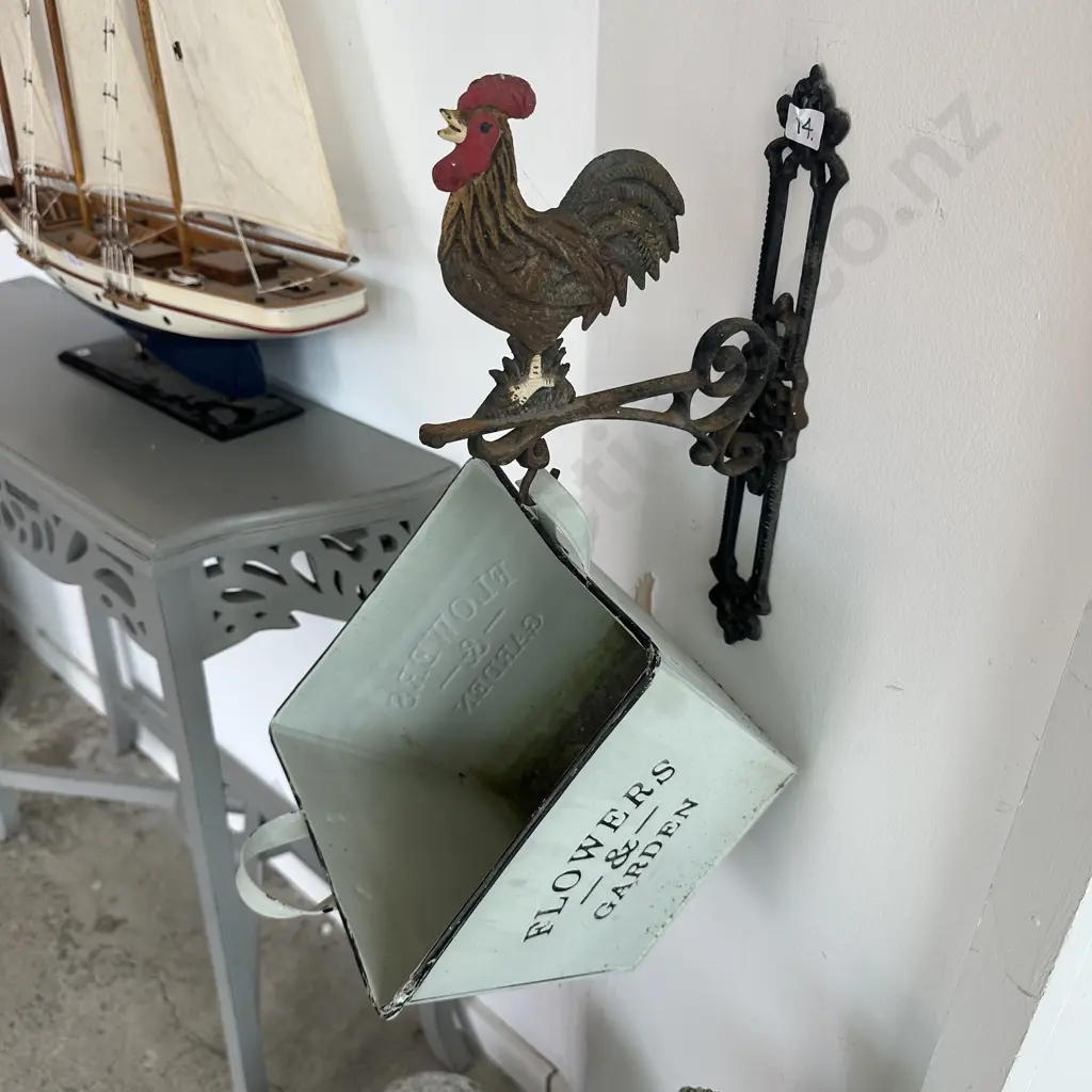 Rooster bell bracket, flower tin Image 1++