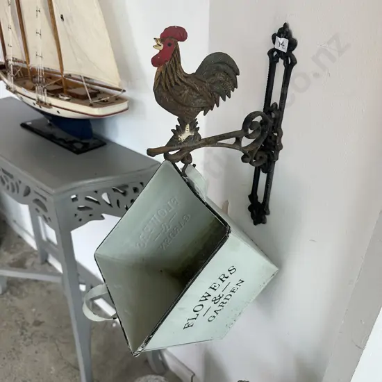 Rooster bell bracket, flower tin