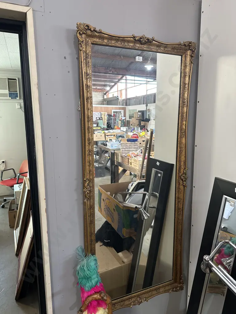mirror 1100 x 500 Image 1++