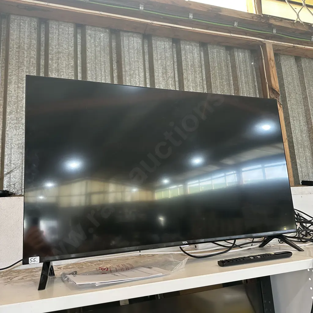 TCL model 40S5400A  40inch Full HD Android smart LED TV including remote. Image 1++