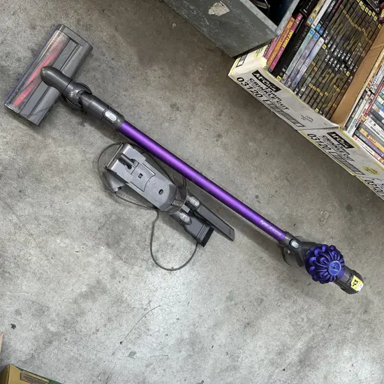 Dyson vac