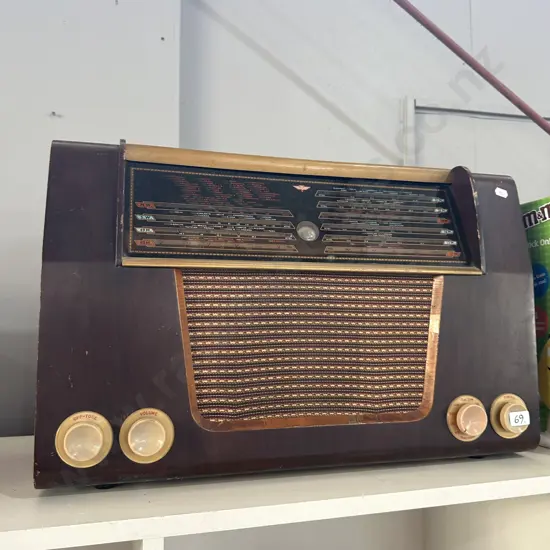 large KB mantle radio