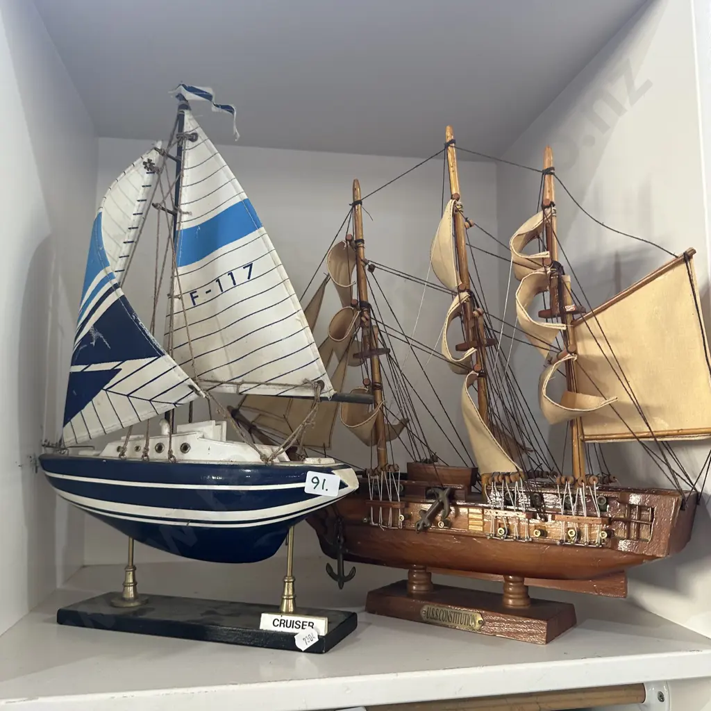 2 model ships Image 1++
