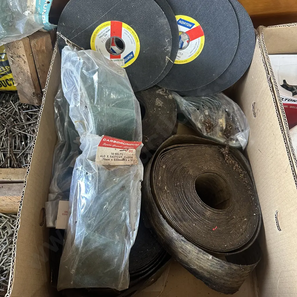 Box lot malthoid, grinder cutting disks and sander belts. Image 1++