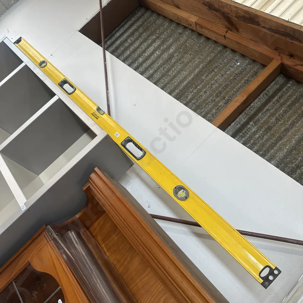 1800mm Stanley Fatmax level. Image 1++