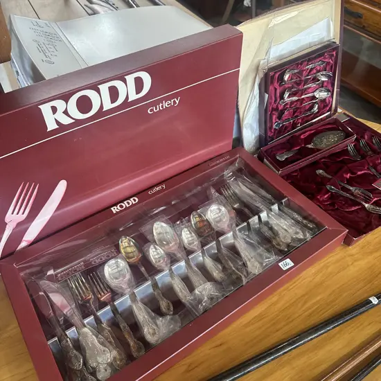 Lot of boxed Rodd cutlery.