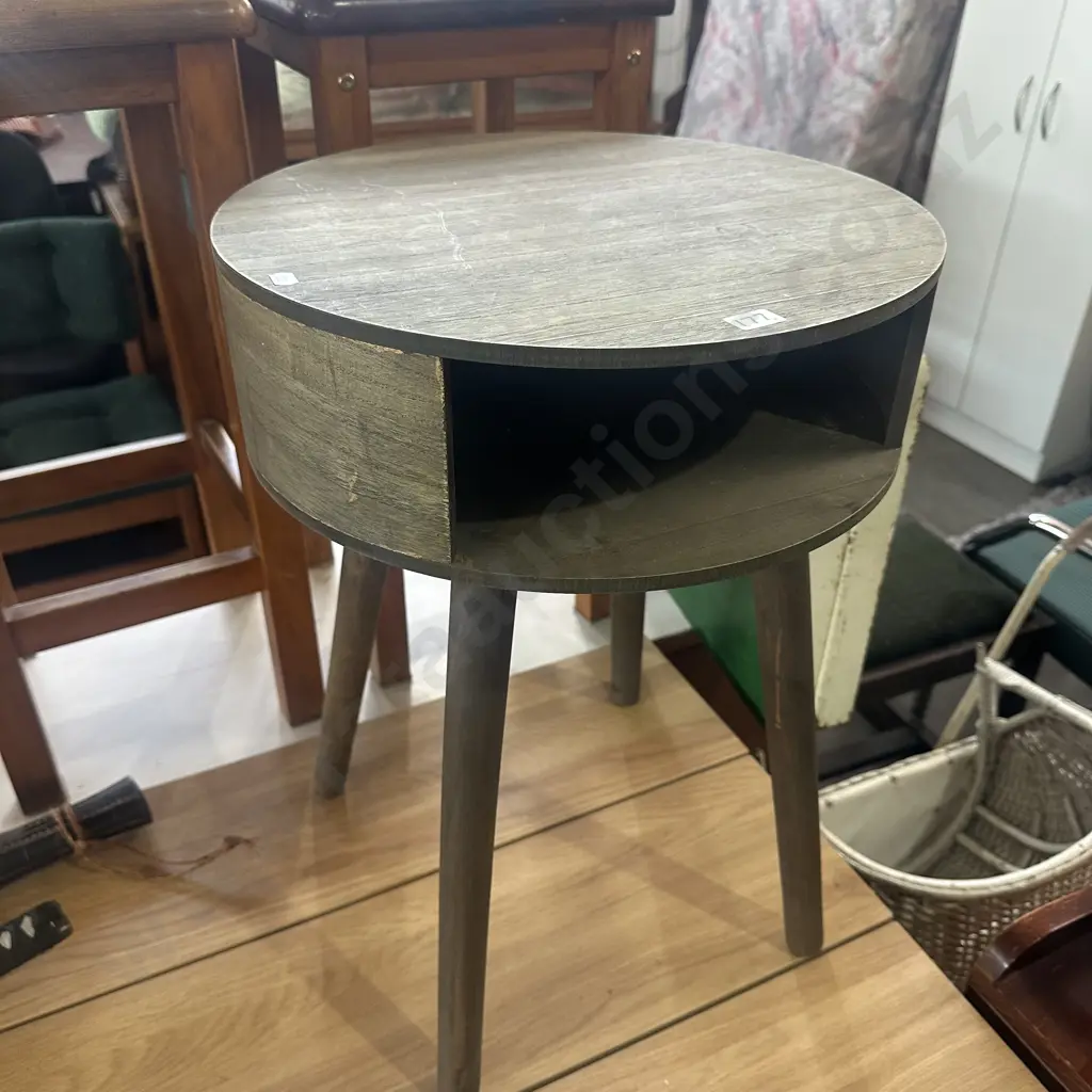 wooden side table Image 1++