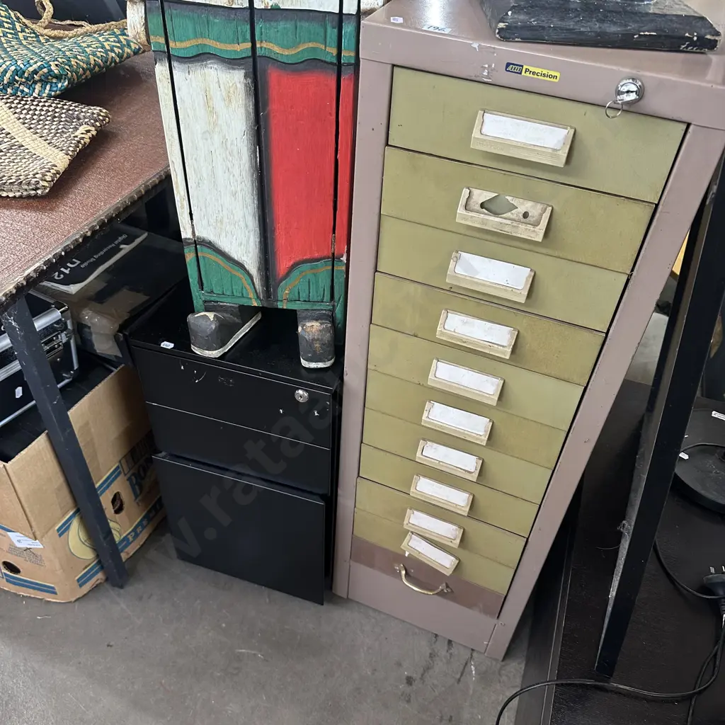2 x file cabinets Image 1++