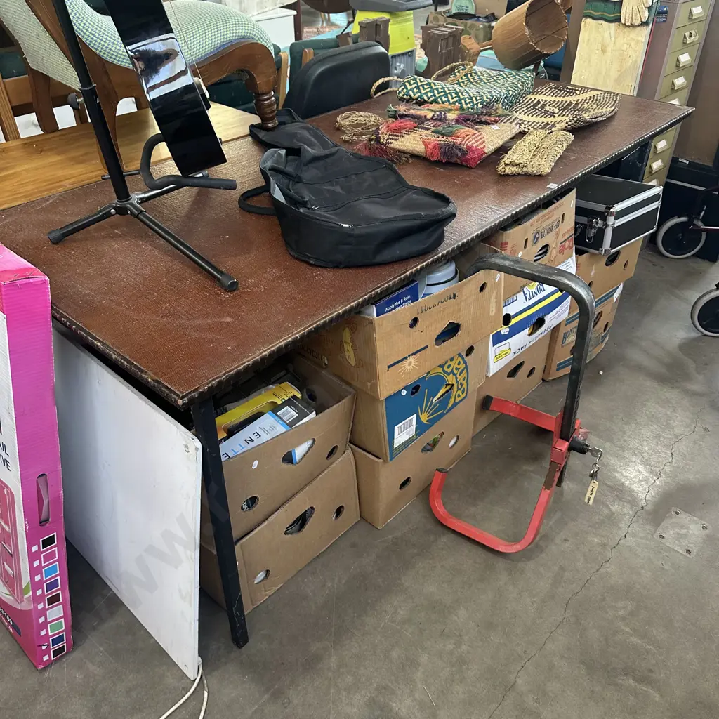 work table Image 1++
