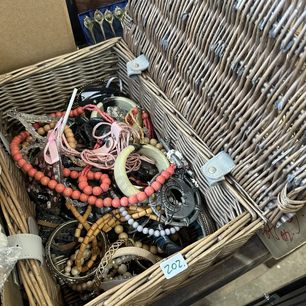 basket of costume jewellery Image 1++