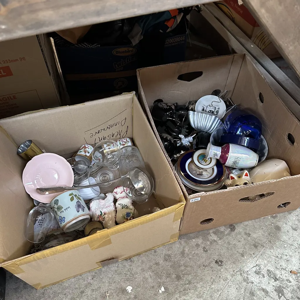 2 box collectables Image 1++
