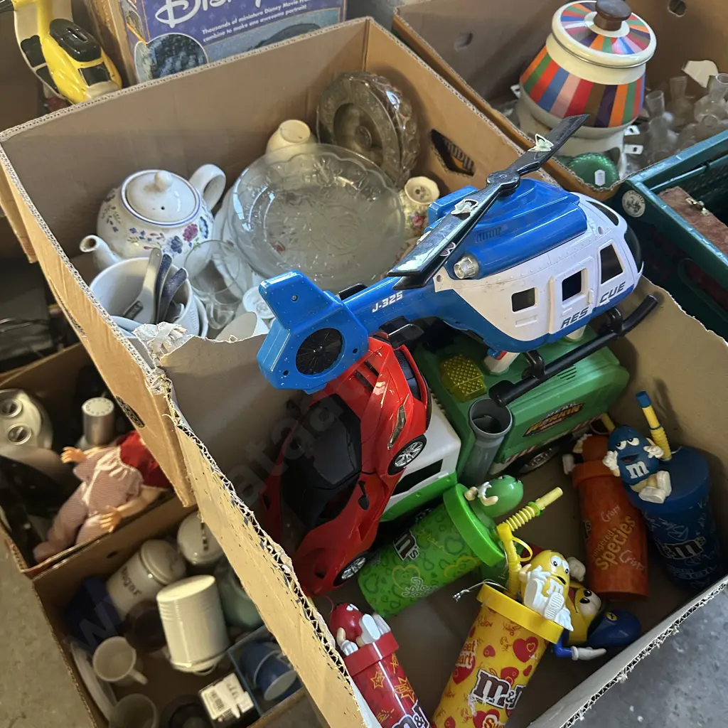 2 box crockery and toys Image 1++