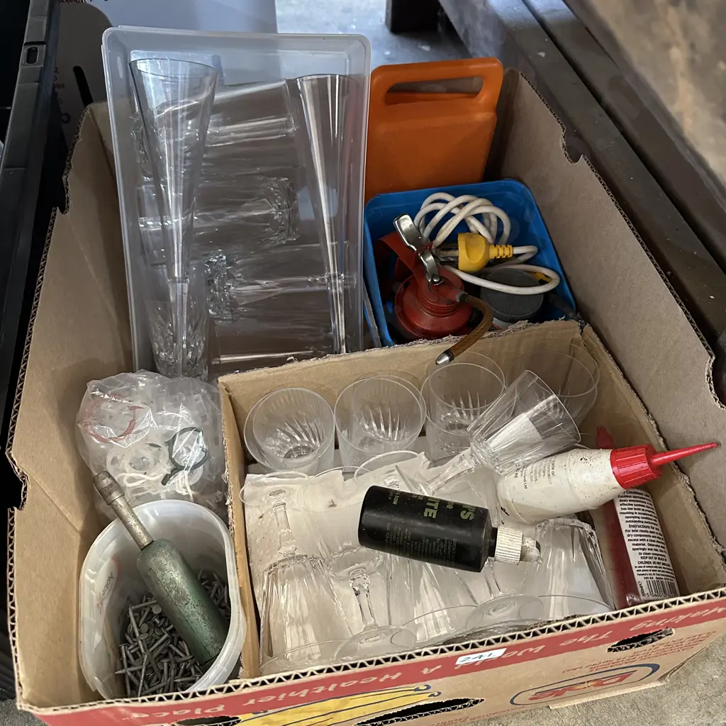 oiler, glassware etc Image 1++