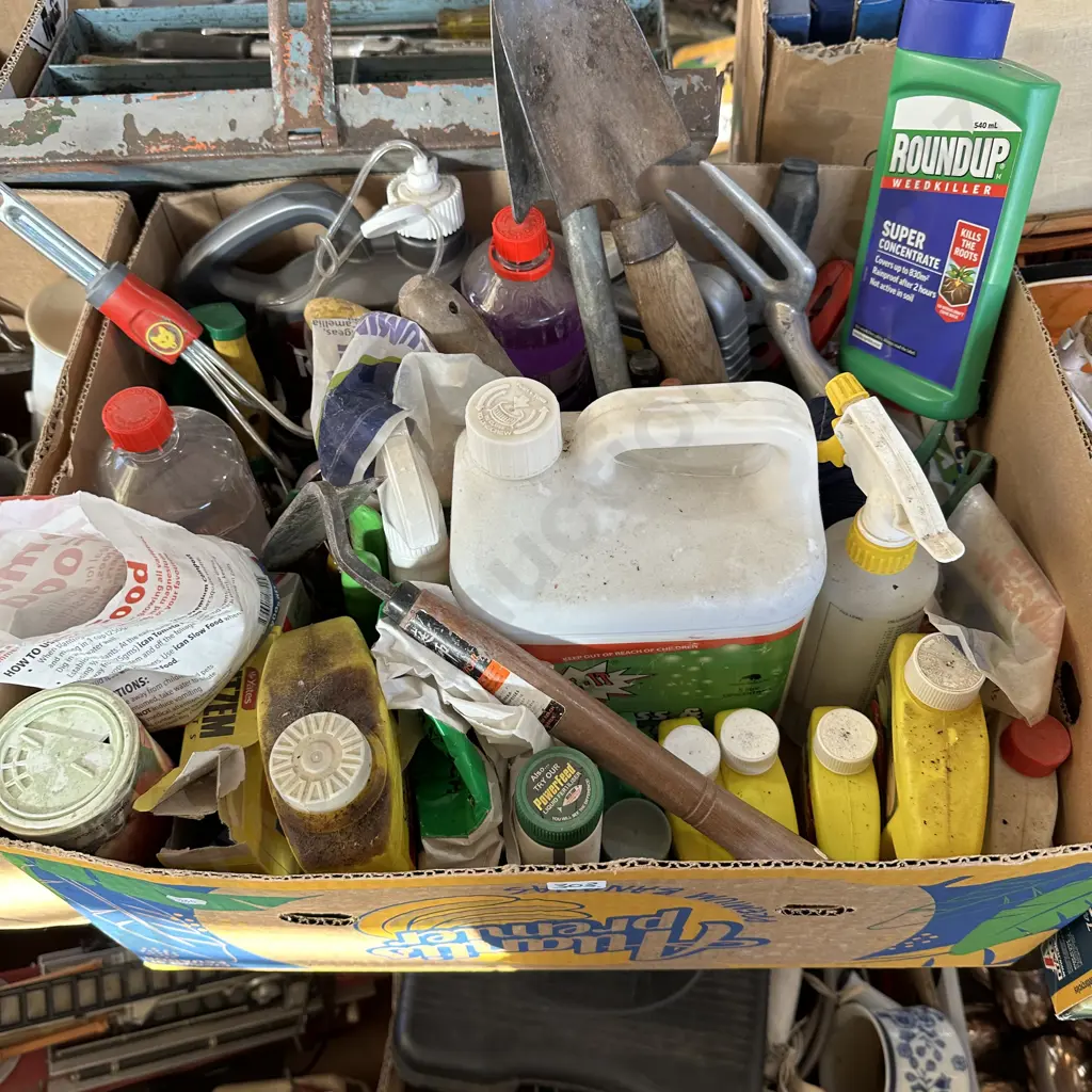 garden tools and product Image 1++