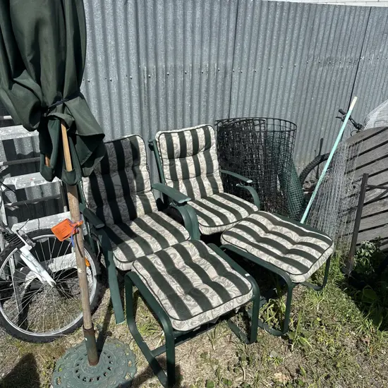 pr outdoor chairs and umbella/base