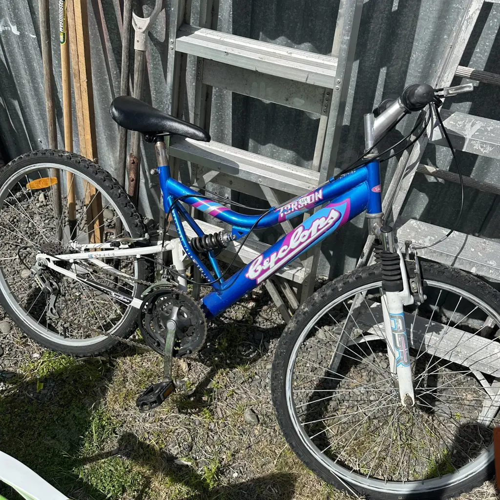 average bike Image 1++