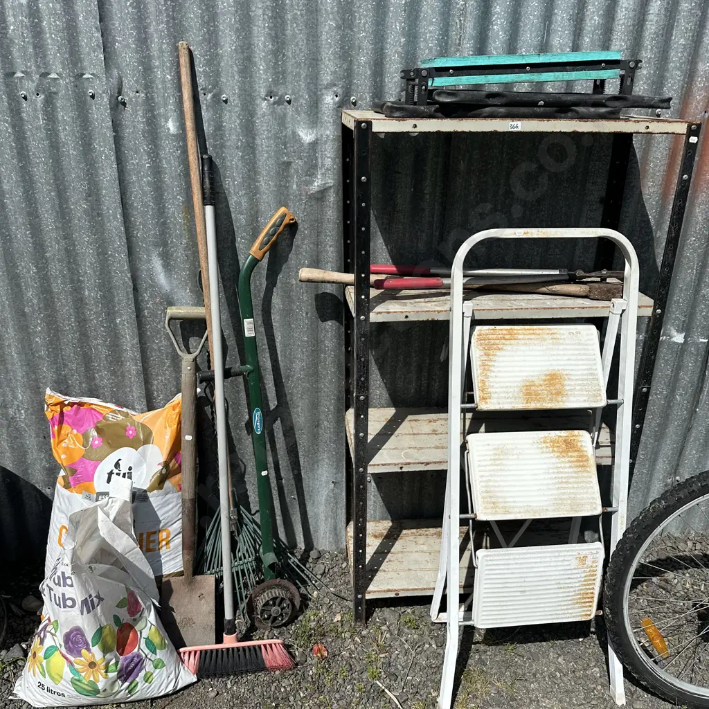 kneeler, step, shelf, garden tools and product Image 1++