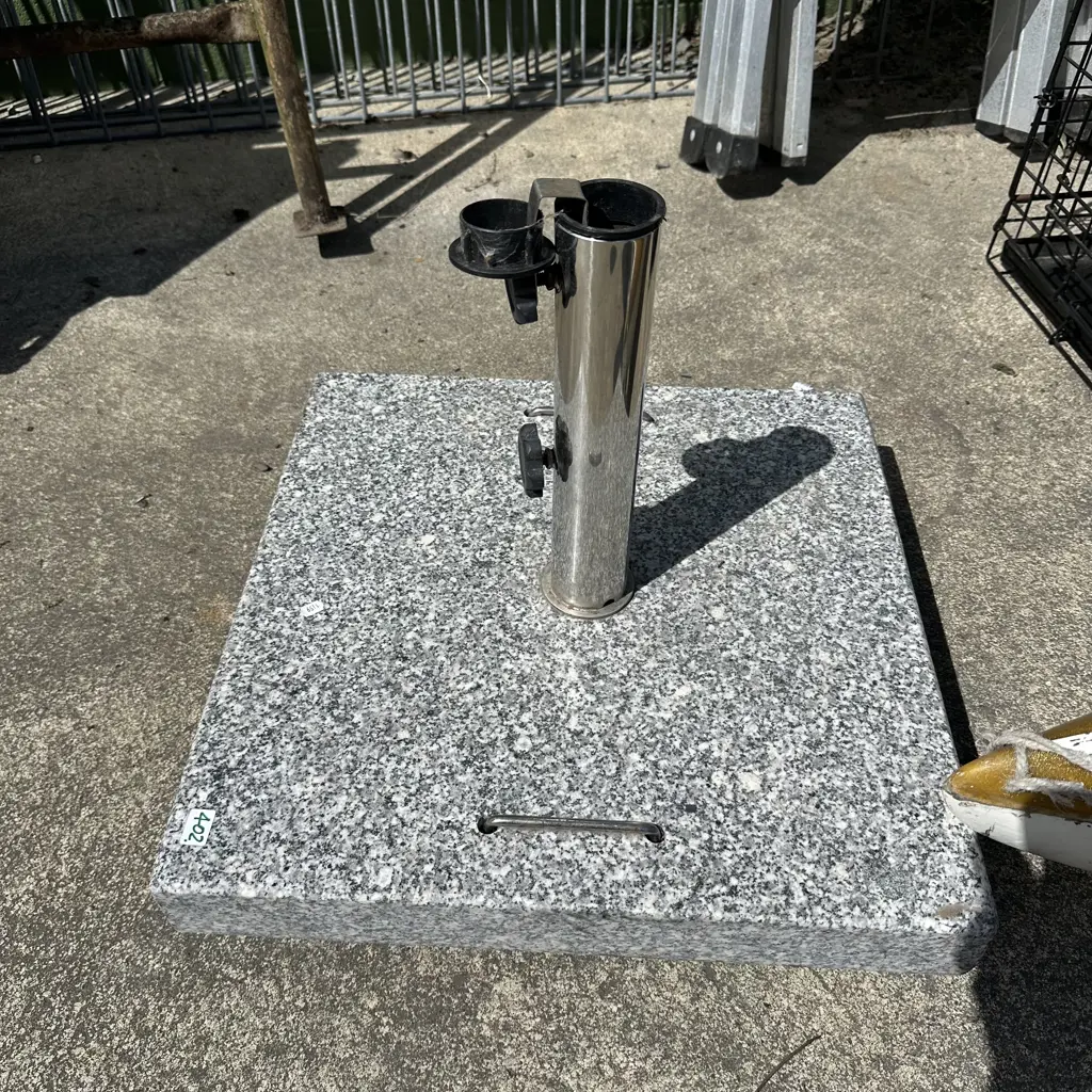 Heavy umbrella stand. Image 1++