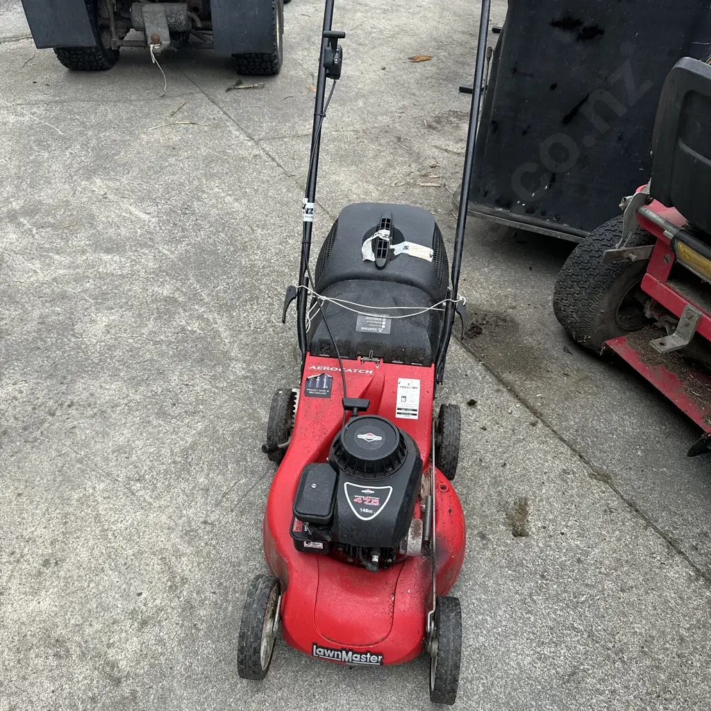 lawnmaster mower Image 1++