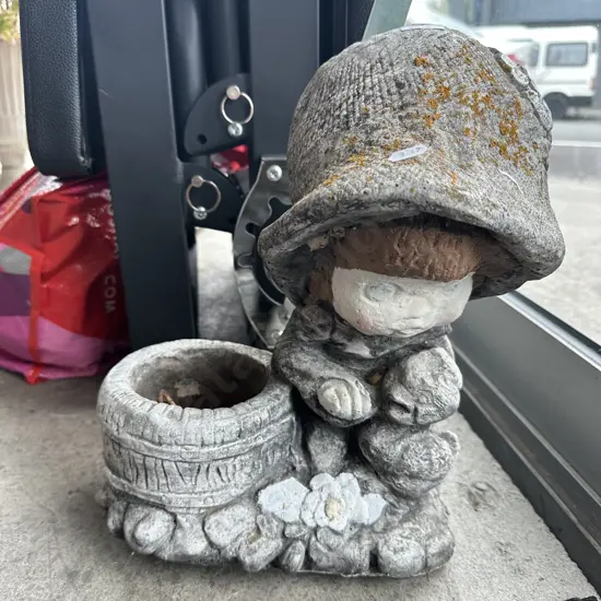 garden statue