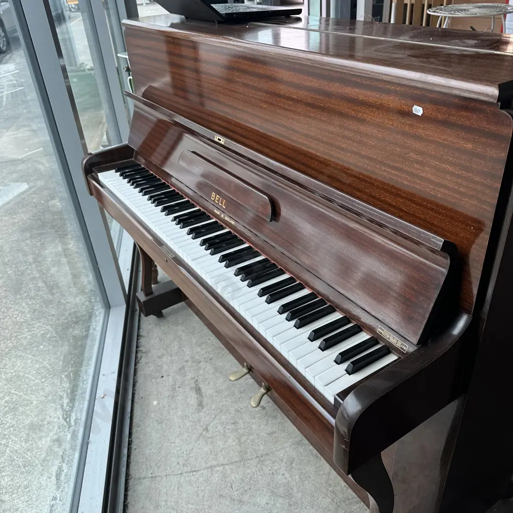 Piano Image 1++
