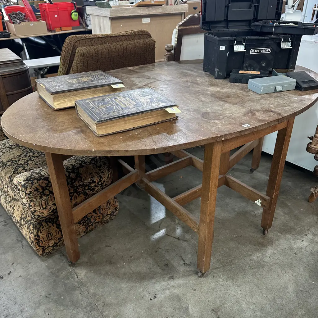 Oak gateleg table Image 1++