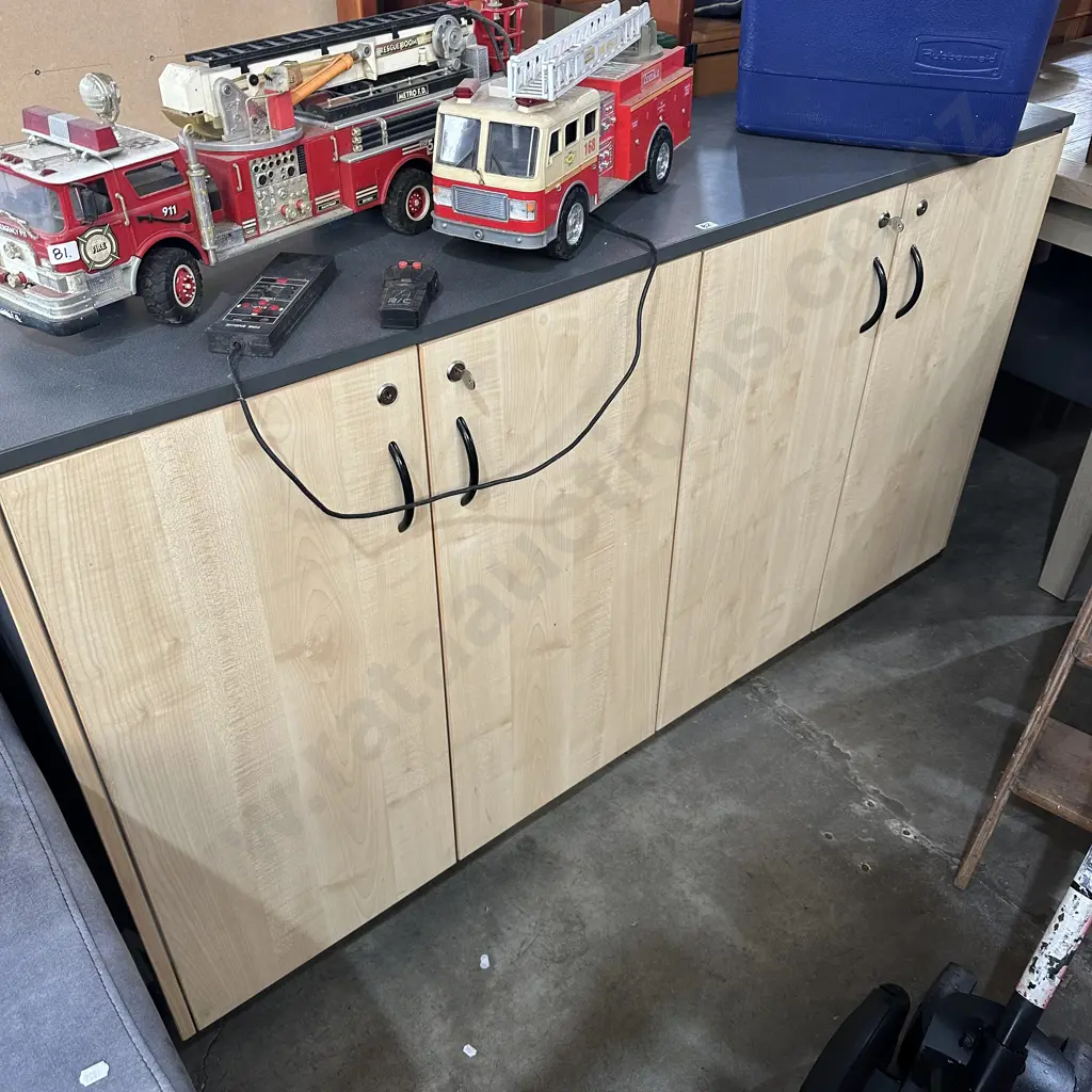 office console Image 1++