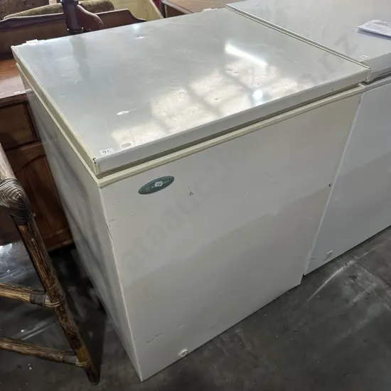 Westinghouse medium chest freezer