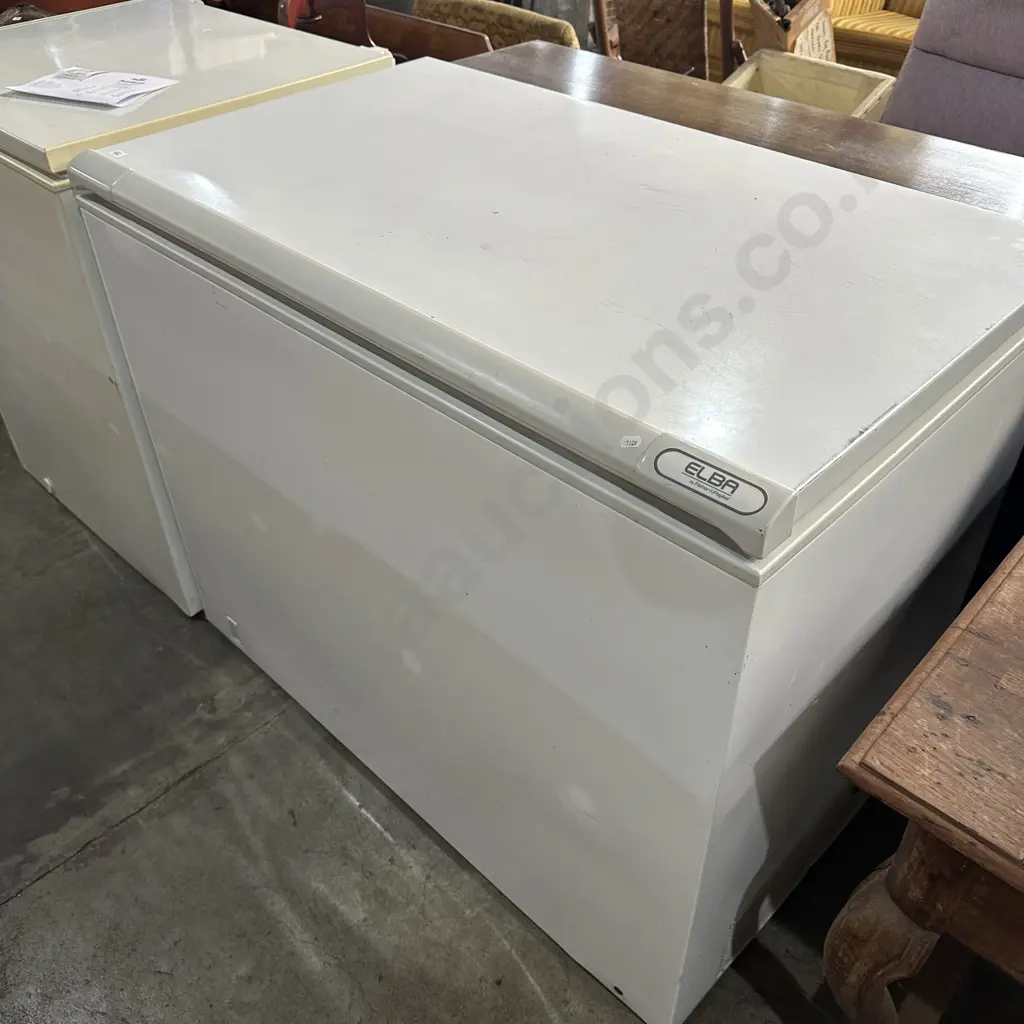 Elba large chest freezer Image 1++