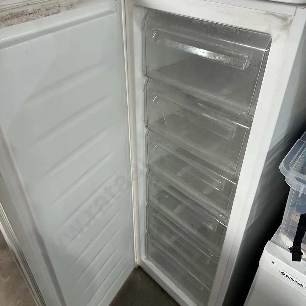 Vertical freezer Image 1++