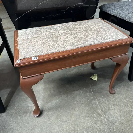 piano stool