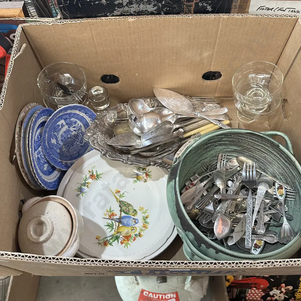 Cutlery, fruit bowl and silverware etc. Image 1++