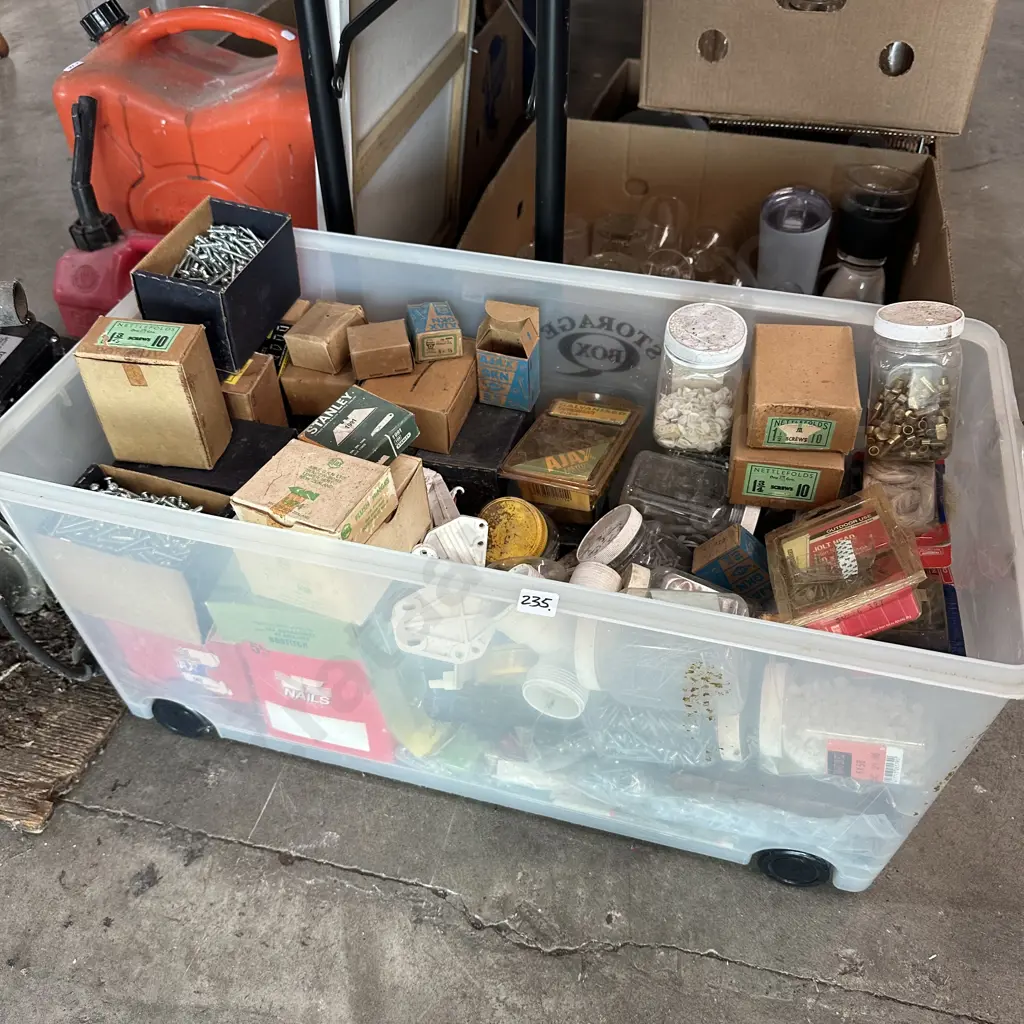 Large bin of hinges, screws, bits and pieces. Image 1++