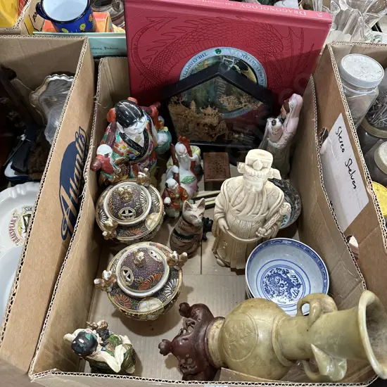 Box of mixed decorative collectables etc.