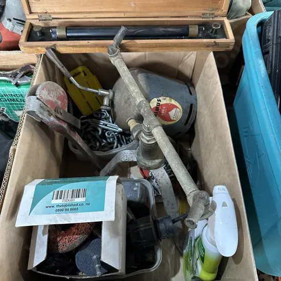 Antique parallel rolling ruler, sprinkler, gas bottle, chain etc.