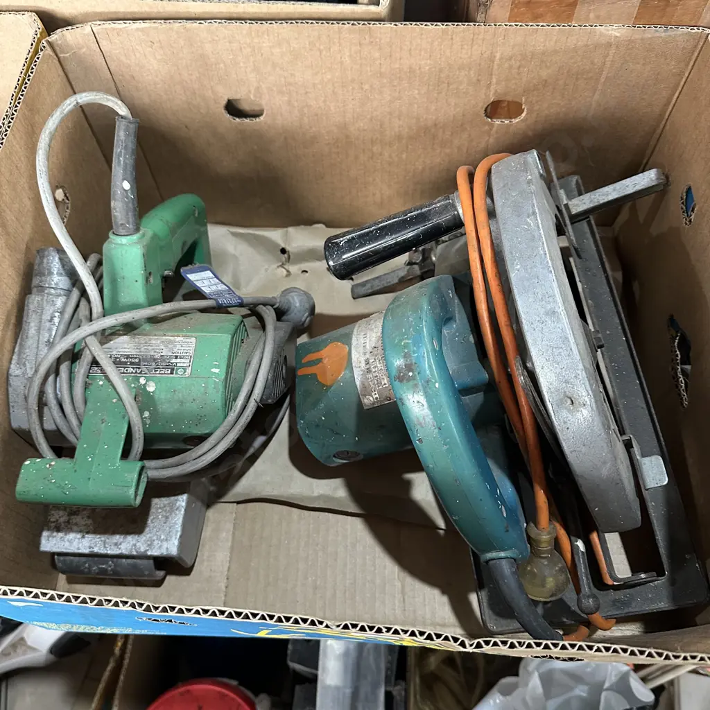 Skillsaw and belt sander. Image 1++