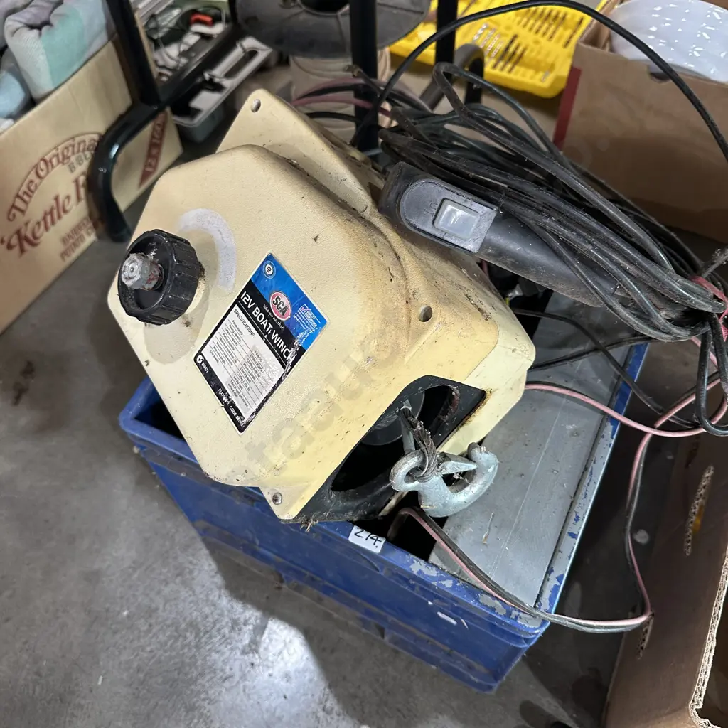 Boat winch and wiring. Image 1++