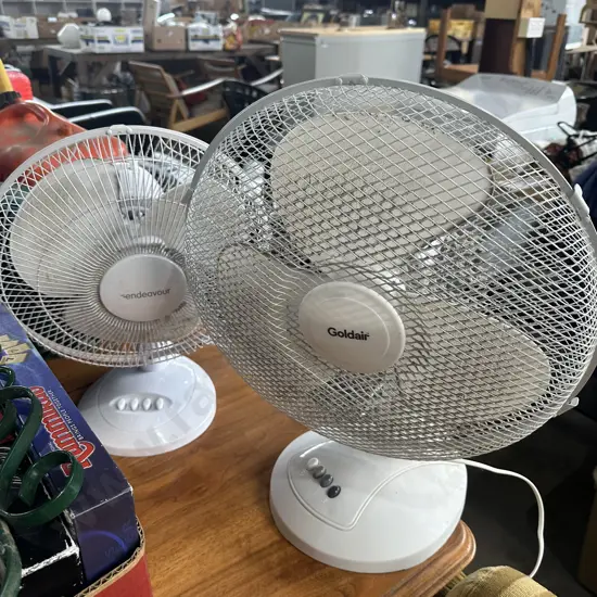 2 fans