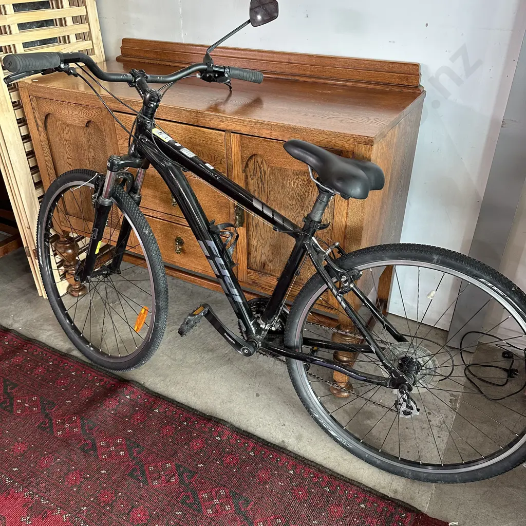 Fuji front suspense trail bike 17 Image 1++