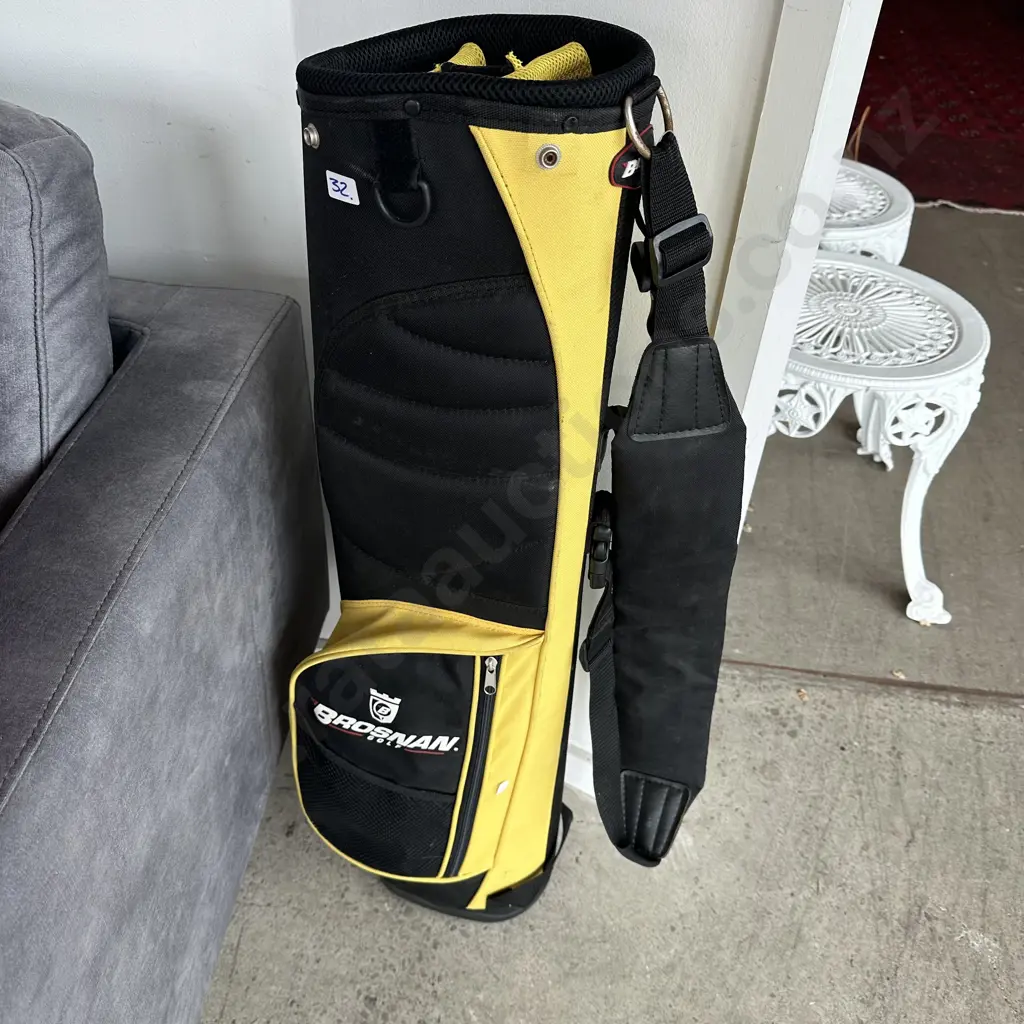 Brosnan golf bag Image 1++