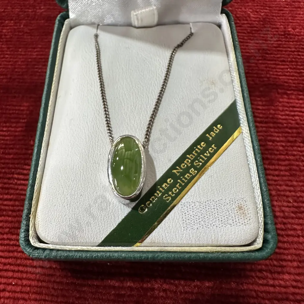 Jade/Sterling necklace Image 1++