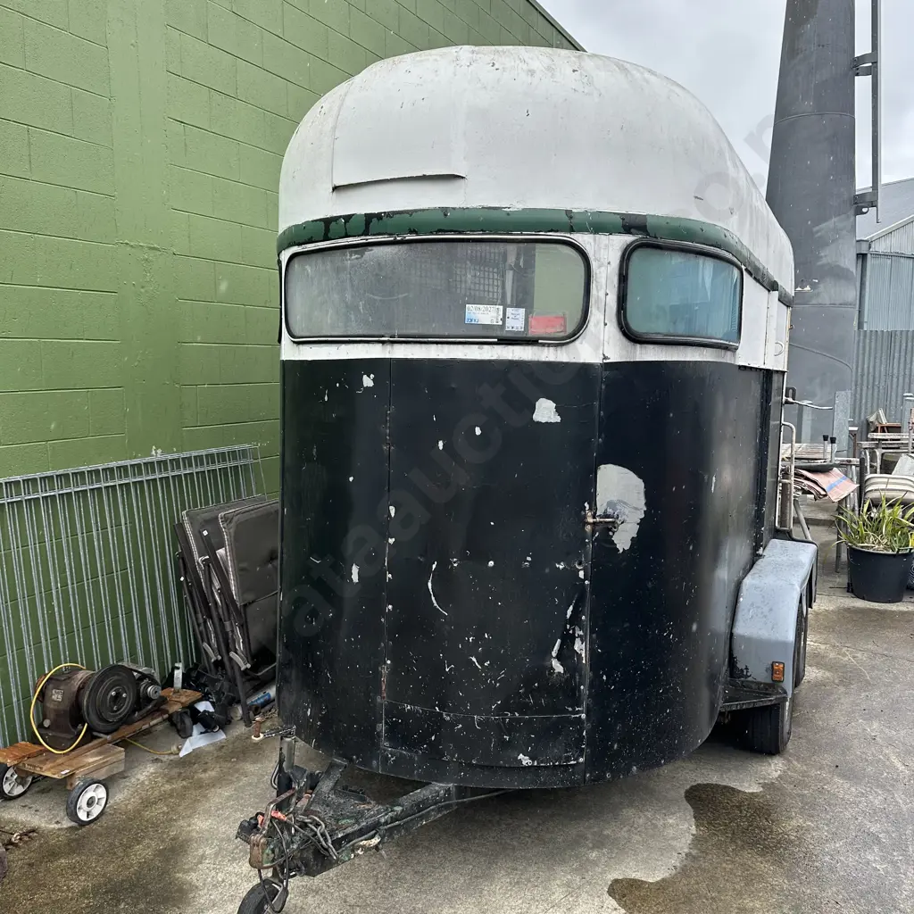 1962 rambler horse float with new WOF & REGO 16hand Image 1++