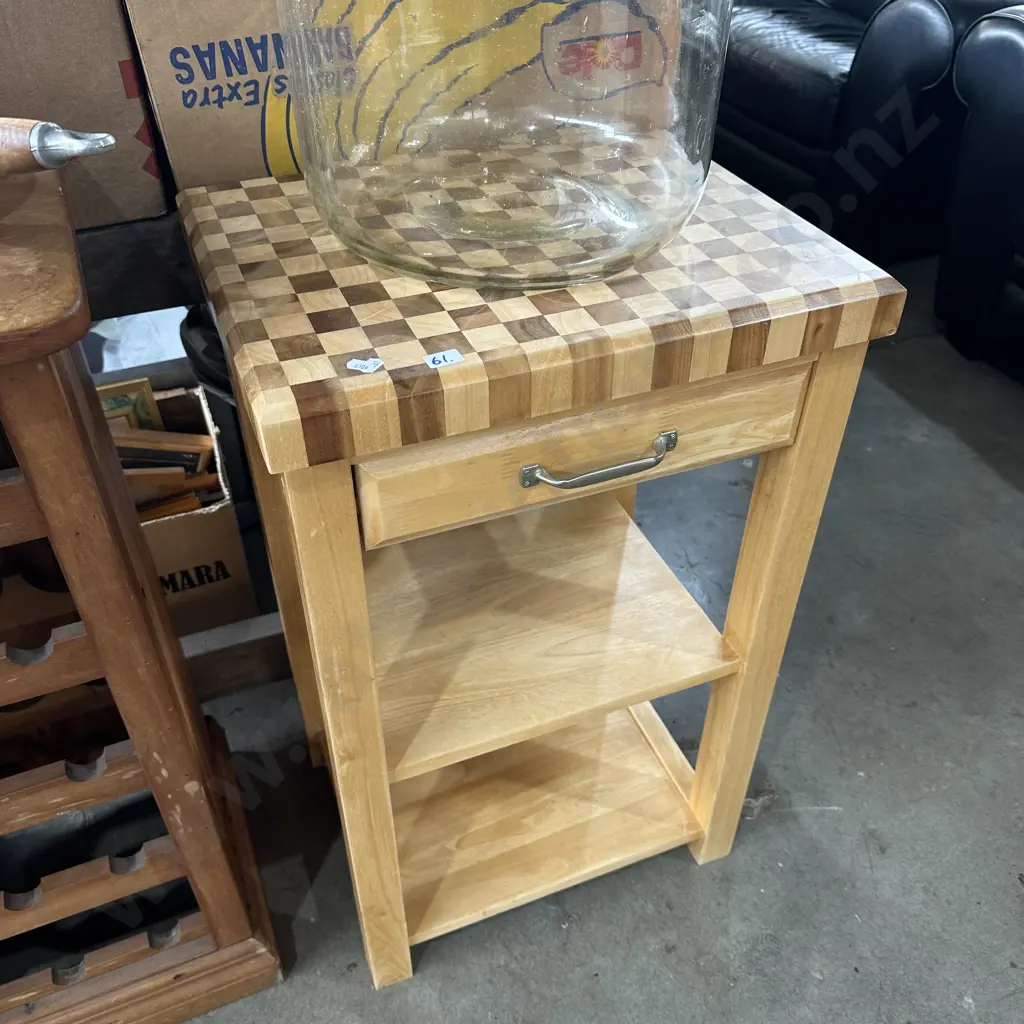 kitchen chopping block Image 1++
