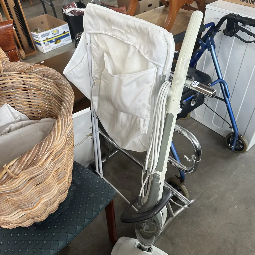 mop, towel heater, wash basket Image 1++